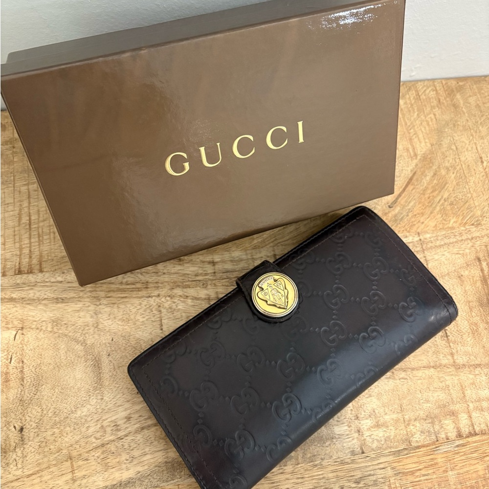 Gucci Dark Brown leather Wallet with Gold Logo